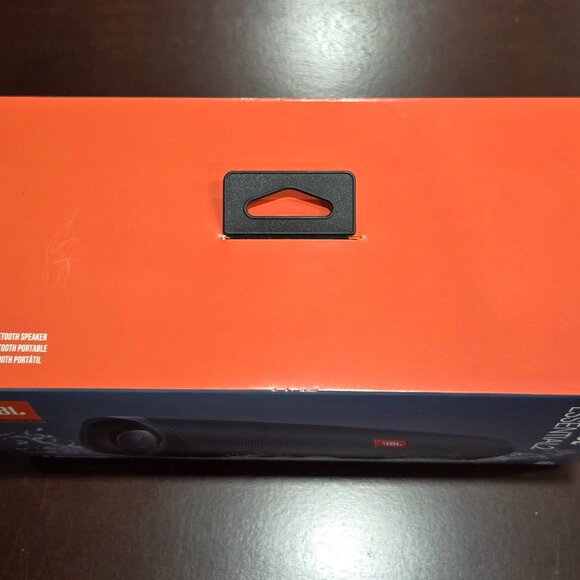 JBL Charge Essential 2 - Portable Waterproof Bluetooth Speaker with Powerbank - Picture 2 of 5